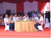 Panglima dan Kapolri Kompak Hadiri Pesta Rakyat HUT TNI di Monas Panglima dan Kapolri Kompak Hadiri Pesta Rakyat HUT TNI di Monas