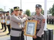 6 personil Satlantas Polres Kebumen Dapat Reward dari Kapolres karena Berhasil Ungkap Kasus Tabrak Lari