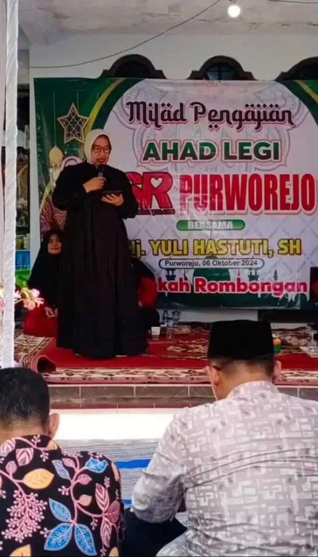 Yuli Hastuti : Saya Terharu Berada Ditengah - tengah Majelis Sedekah Rombongan Purworejo Yuli Hastuti : Saya Terharu Berada Ditengah - tengah Majelis Sedekah Rombongan Purworejo