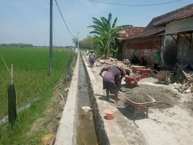 Berpacu dengan Waktu, Desa Nglanduk Kebut Proyek Irigasi Hippa Berpacu dengan Waktu, Desa Nglanduk Kebut Proyek Irigasi Hippa