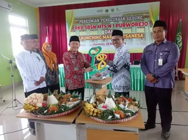 Gedung RKB SBSN M.Ts N 1 Purworejo Senilai Rp3,7 miliar Diresmikan Penggunaannya Gedung RKB SBSN M.Ts N 1 Purworejo Senilai Rp3,7 miliar Diresmikan Penggunaannya