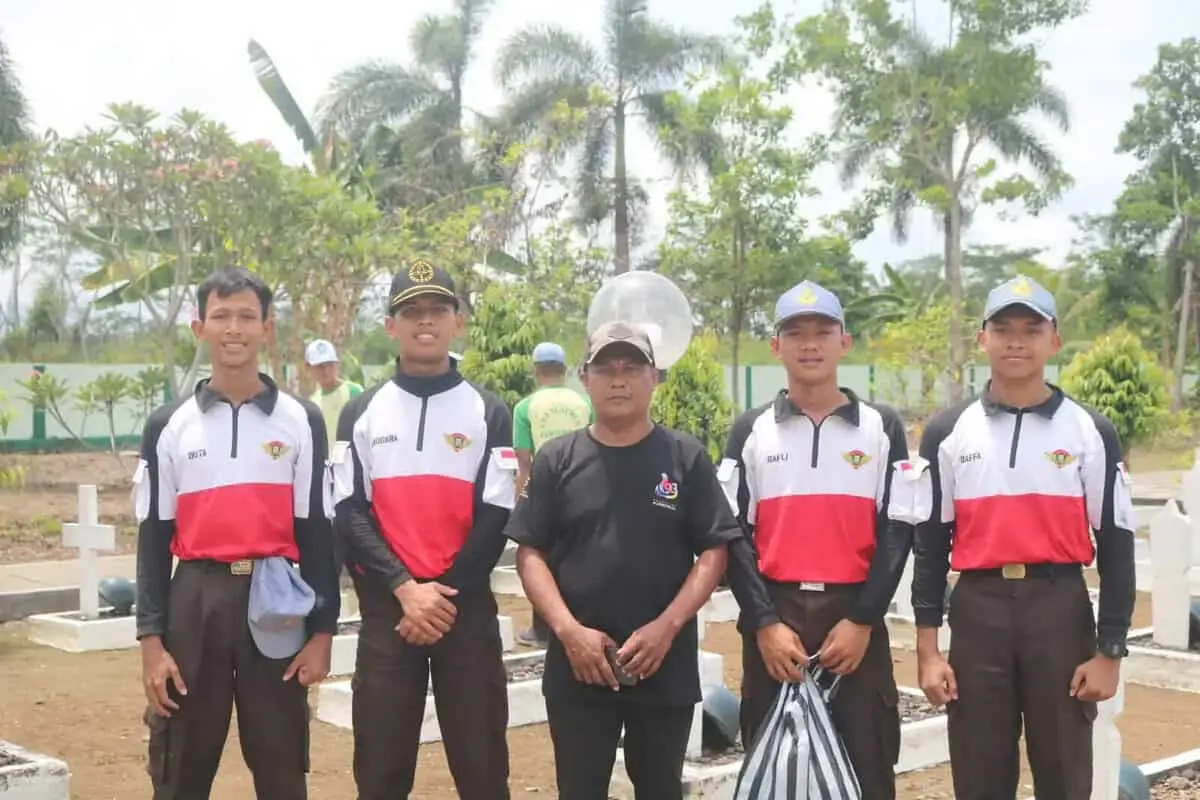 Tim Paskibra Garda Adhigana SMA Negeri 6 Purworejo Napak Tilas Dalam Rangka Mengenang Perjuangan Pahlawan Nasional