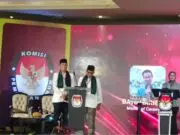 Debat Publik Pertama, Cabup Yophi Prabowo Janji Tak Akan Bagi- Bagi Proyek dan Akan Bangun Budaya Anti Korupsi