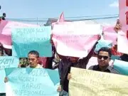 Suara Kritis Tanpa Orasi, Masa Aksi Damai Di Gakumdu Manggarai Serukan Netralitas Bawaslu Hingga Stop Politisasi Hukum Suara Kritis Tanpa Orasi, Masa Aksi Damai Di Gakumdu Manggarai Serukan Netralitas Bawaslu Hingga Stop Politisasi Hukum