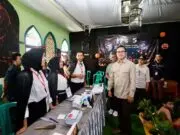 Wamendagri Bima Arya Apresiasi Kreativitas TPS Bertema Unik