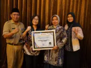 Pemkab Purworejo Menerima Penghargaan Kepatuhan dari Ombudsman RI