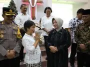 Malam Natal Bupati Lakukan Monitoring di Dua Gereja dan Pos Polisi Terpadu Geparang