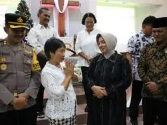 Malam Natal Bupati Lakukan Monitoring di Dua Gereja dan Pos Polisi Terpadu Geparang Malam Natal Bupati Lakukan Monitoring di Dua Gereja dan Pos Polisi Terpadu Geparang