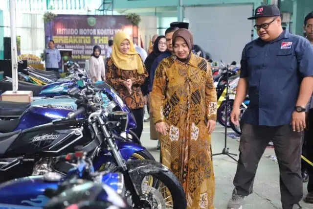 SMK Institut Indonesia Kutoarjo Gelar Kontes Motor Pelajar dan Launching LED Karya Siswa SMK Institut Indonesia Kutoarjo Gelar Kontes Motor Pelajar dan Launching LED Karya Siswa