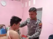 Ipda Lanjar Pamuji Seorang Perwira yang Tetap Memijat Pasien, Sebagai Wujud Pengabdian kepada Negara dan Masyakarakat Ipda Lanjar Pamuji Seorang Perwira yang Tetap Memijat Pasien, Sebagai Wujud Pengabdian kepada Negara dan Masyakarakat