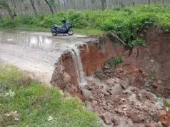 Jalan lintas Antar Kecamatan di Bandar Pulau Asahan Terputus Jalan lintas Antar Kecamatan di Bandar Pulau Asahan Terputus