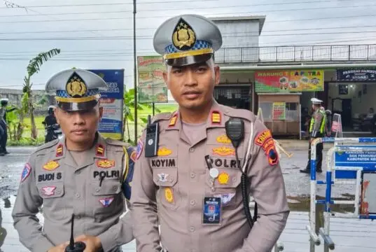 Polisi Menghimbau Pengguna Jalan untuk Hati-Hati di Musim Penghujan
