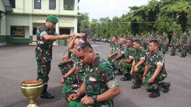 Dandim Purworejo Menerima Laporan Korp Raport Purna Tugas Dan Tradisi Anggota Baru Dandim Purworejo Menerima Laporan Korp Raport Purna Tugas Dan Tradisi Anggota Baru