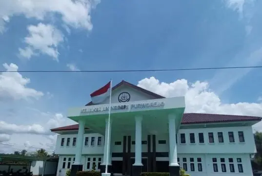 Direktur CV Maratani Gumilang yang Juga Kades di Purworejo Ditahan Diduga Korupsi Penyaluran Pupuk Subsidi Direktur CV Maratani Gumilang yang Juga Kades di Purworejo Ditahan Diduga Korupsi Penyaluran Pupuk Subsidi