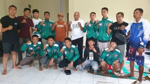 20 Personel Tim Putra Patriot Purworejo Berangkat ke Sentul, Siap Bertempur Diajang Kejurnas Bola Voli Indoor U-16 20 Personel Tim Putra Patriot Purworejo Berangkat ke Sentul, Siap Bertempur Diajang Kejurnas Bola Voli Indoor U-16