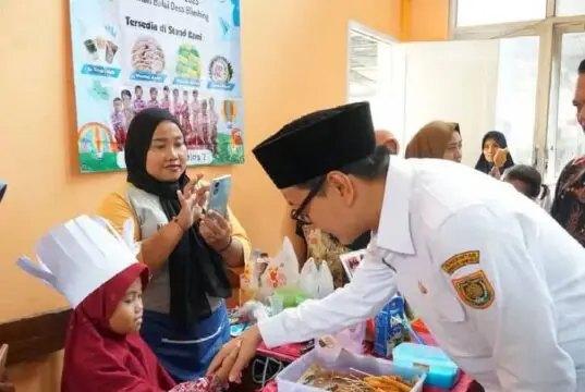 Wabup Buka Expo SDN Blimbing, Puluhan UMKM Ramaikan Bazar Market