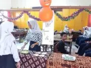 Mungusung Tema Kearifan Lokal, Gelar Karya P5 Siswa SMPN 4 Purworejo Membuat Batik dan Jajanan Nusantara Mungusung Tema Kearifan Lokal, Gelar Karya P5 Siswa SMPN 4 Purworejo Membuat Batik dan Jajanan Nusantara