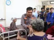 Menjelang Bulan Suci Ramadhan Polres Purworejo Bersama Puluhan Mahasiswa Laksanakan Bakti Sosial