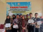 Beri Penghargaan Siswa Berprestasi Popda, Kepala SMPN 26 Purworejo Diakhir Masa Purna Bakti Berpesan Siswa Terus Berprestasi