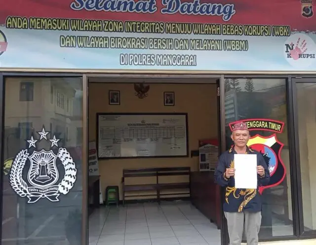 Seorang Ayah Di Manggarai Laporkan Dugaan Kekerasan Yang Menyebabkan Anaknya Patah Kaki Ke Polres Manggarai NTT Seorang Ayah Di Manggarai Laporkan Dugaan Kekerasan Yang Menyebabkan Anaknya Patah Kaki Ke Polres Manggarai NTT