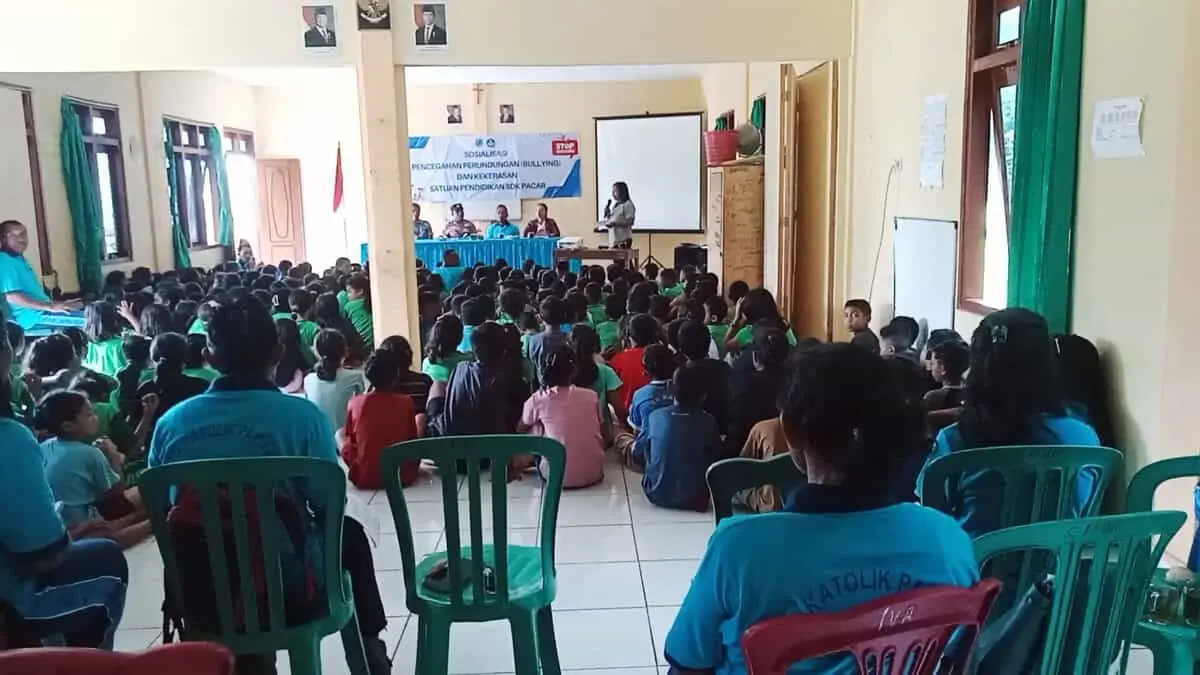 SDK Pacar Manggarai Barat NTT Gelar Sosialisasi Pencegahan Bullying Dan Kekerasan SDK Pacar Manggarai Barat NTT Gelar Sosialisasi Pencegahan Bullying Dan Kekerasan