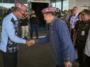 Wabup Manggarai Barat, Yulianus Weng Sambut Wagub NTT Di Bandara Komodo Labuan Bajo