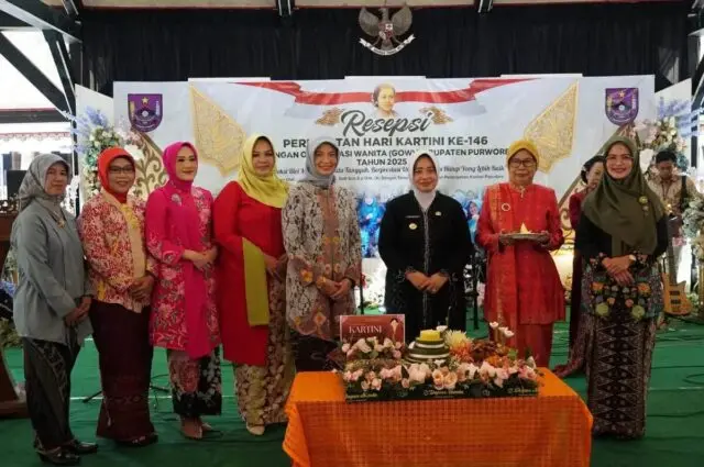 Semangat Kartini di Pendopo Purworejo, Bupati Ajak Perempuan Terus Bergerak Semangat Kartini di Pendopo Purworejo, Bupati Ajak Perempuan Terus Bergerak