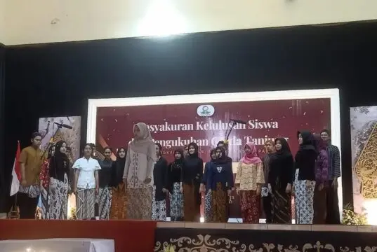 SMA N 7 Purworejo Semarakkan Tasyakuran Kelulusan dan Pengukuhan Garda Tanjung ke-31
