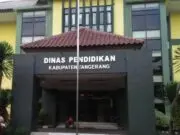 Dikonfirmasi Dugaan Pungli, Kabid SD Dindik Kabupaten Tangerang Blokir Kontak Wartawan Ada Apa?