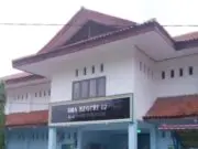 Orang Tua Siswa Keluhkan Tak Pernah Dapat Dana PIP, Dugaan Pungli di Sekolah Negeri Mencuat
