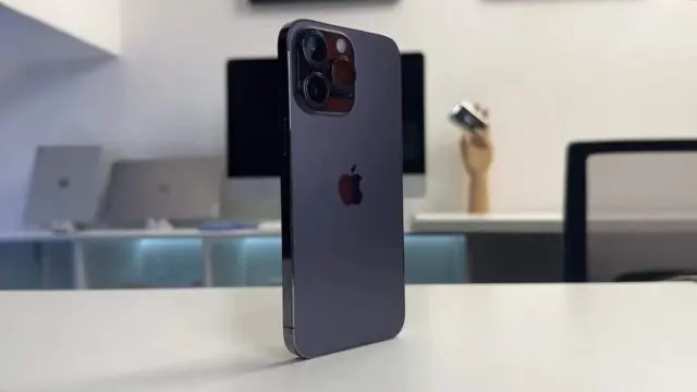 Harga iPhone 14 di Tahun 2025 Spesifikasi dan Tips Membeli Harga iPhone 14 di Tahun 2025 Spesifikasi dan Tips Membeli