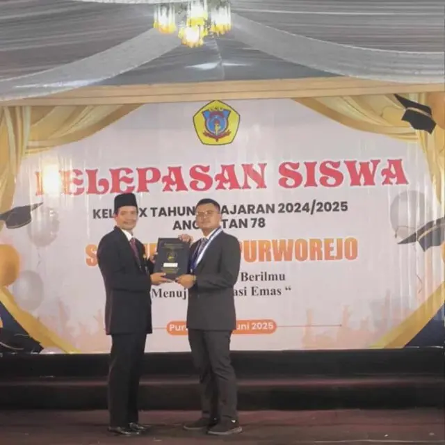 SMP Negeri 2 Purworejo Luluskan 223 Siswa, Olivia Raih Predikat Terbaik Paralel SMP Negeri 2 Purworejo Luluskan 223 Siswa, Olivia Raih Predikat Terbaik Paralel