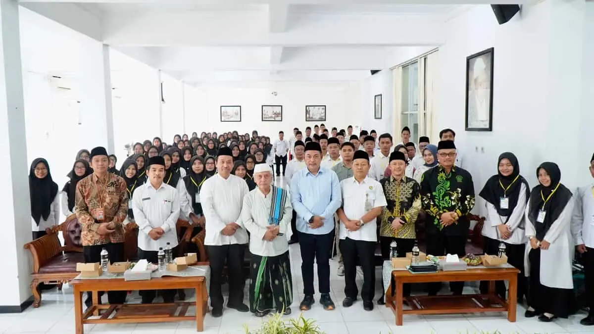 MA dan MTs An-Nawawi Berjan Gelar IHT: Perkuat Kurikulum Berbasis Cinta dan Toleransi MA dan MTs An-Nawawi Berjan Gelar IHT: Perkuat Kurikulum Berbasis Cinta dan Toleransi