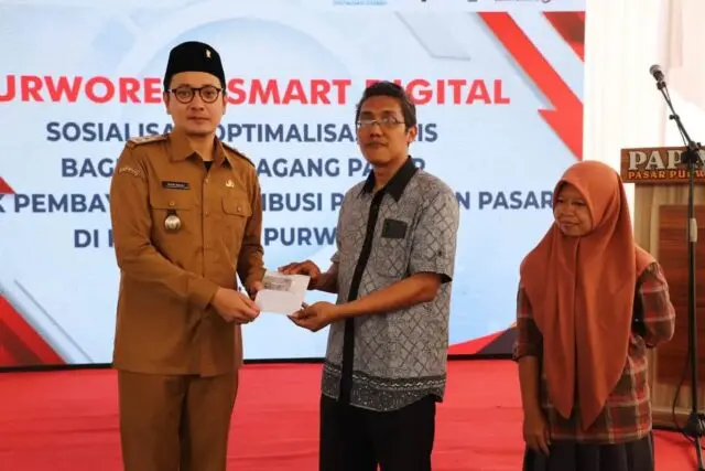Purworejo Genjot Digitalisasi Pembayaran Pajak dan Retribusi Daerah Lewat QRIS Purworejo Genjot Digitalisasi Pembayaran Pajak dan Retribusi Daerah Lewat QRIS