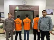 Kejari Purworejo Tetapkan Tiga Tersangka Dugaan Korupsi Pembangunan Gedung Serbaguna Desa Sawit