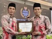 Kades Ngadirejo Sabet Penghargaan Nasional BAZNAS Award 2025 Kades Ngadirejo Sabet Penghargaan Nasional BAZNAS Award 2025