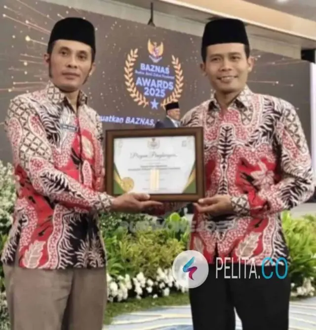 Kades Ngadirejo Sabet Penghargaan Nasional BAZNAS Award 2025