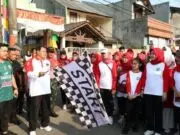 Bupati Tangerang Lepas Gerak Jalan dan Buka Bazar UMKM di Kecamatan Kelapa Dua