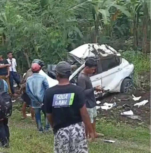KA Argo Dwipangga Tabrak Mobil di Kebumen, Sopir Tewas di Lokasi KA Argo Dwipangga Tabrak Mobil di Kebumen, Sopir Tewas di Lokasi