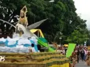 SMPN 6 Purworejo Raih Juara Kostum Terbaik dan Drumband Terbaik II di Karnaval HUT ke-80 RI