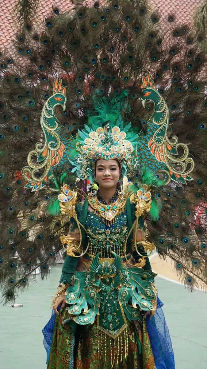 SMPN 2 Purworejo Raih Juara Terbaik I Karnaval Kreatif HUT ke-80 RI