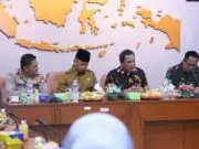 Ciptakan Rasa Aman, Kemendagri Pacu Forkopimda dan Forkopimcam Hidupkan Siskamling