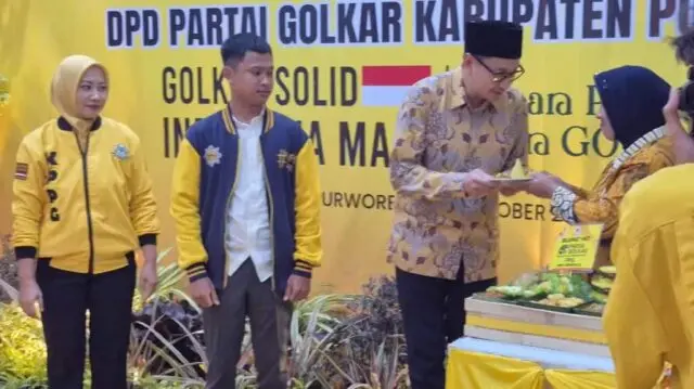 Golkar Purworejo Rayakan HUT ke-61, Yuli Hastuti Ajak Kader Perkuat Solidaritas dan Kerja Nyata Golkar Purworejo Rayakan HUT ke-61, Yuli Hastuti Ajak Kader Perkuat Solidaritas dan Kerja Nyata