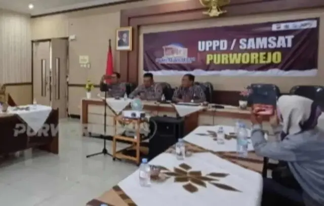 Tepis Isu Pelayanan, Samsat Purworejo Bangun Kepercayaan Publik Lewat Sinergi dengan Media Tepis Isu Pelayanan, Samsat Purworejo Bangun Kepercayaan Publik Lewat Sinergi dengan Media