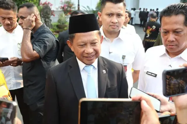 Presiden Prabowo Lantik Wamendagri III, Mendagri: Perkuat Kinerja Kemendagri Presiden Prabowo Lantik Wamendagri III, Mendagri: Perkuat Kinerja Kemendagri