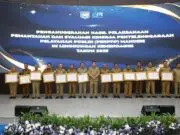 Tingkatkan Pelayanan Publik, Kemendagri Gelar Penganugerahan PEKPPP Mandiri Tahun 2025