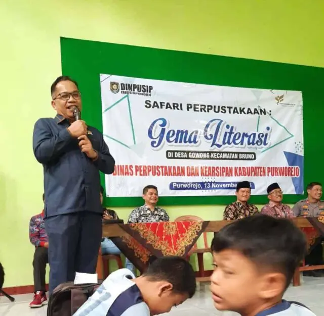 Dinpusip Terus Dekatkan Layanan Perpustakaan Lewat Safari Perpustakaan di Bruno Dinpusip Terus Dekatkan Layanan Perpustakaan Lewat Safari Perpustakaan di Bruno