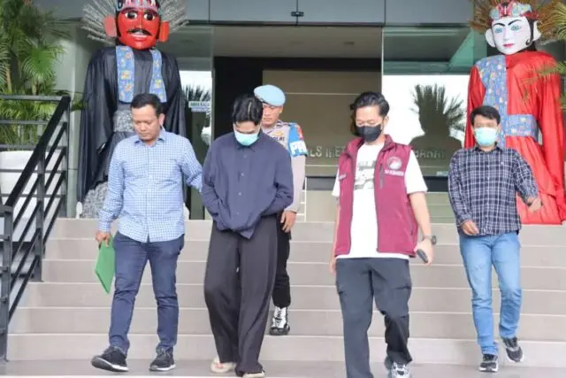 Publik Figur OL Jalani Pemeriksaan Kesehatan di Polres Metro Jakarta Barat Publik Figur OL Jalani Pemeriksaan Kesehatan di Polres Metro Jakarta Barat