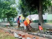 Diduga Asal Jadi, Pekerjaan Joint Track di Halaman Kantor Kecamatan Sepatan Timur Menuai Sorotan