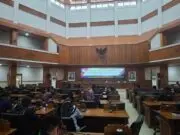 DPRD Purworejo Gelar Paripurna Pemberhentian H Fran Suharmaji, Hj Nani Astuti Disiapkan Sebagai Pengganti DPRD Purworejo Gelar Paripurna Pemberhentian H Fran Suharmaji, Hj Nani Astuti Disiapkan Sebagai Pengganti